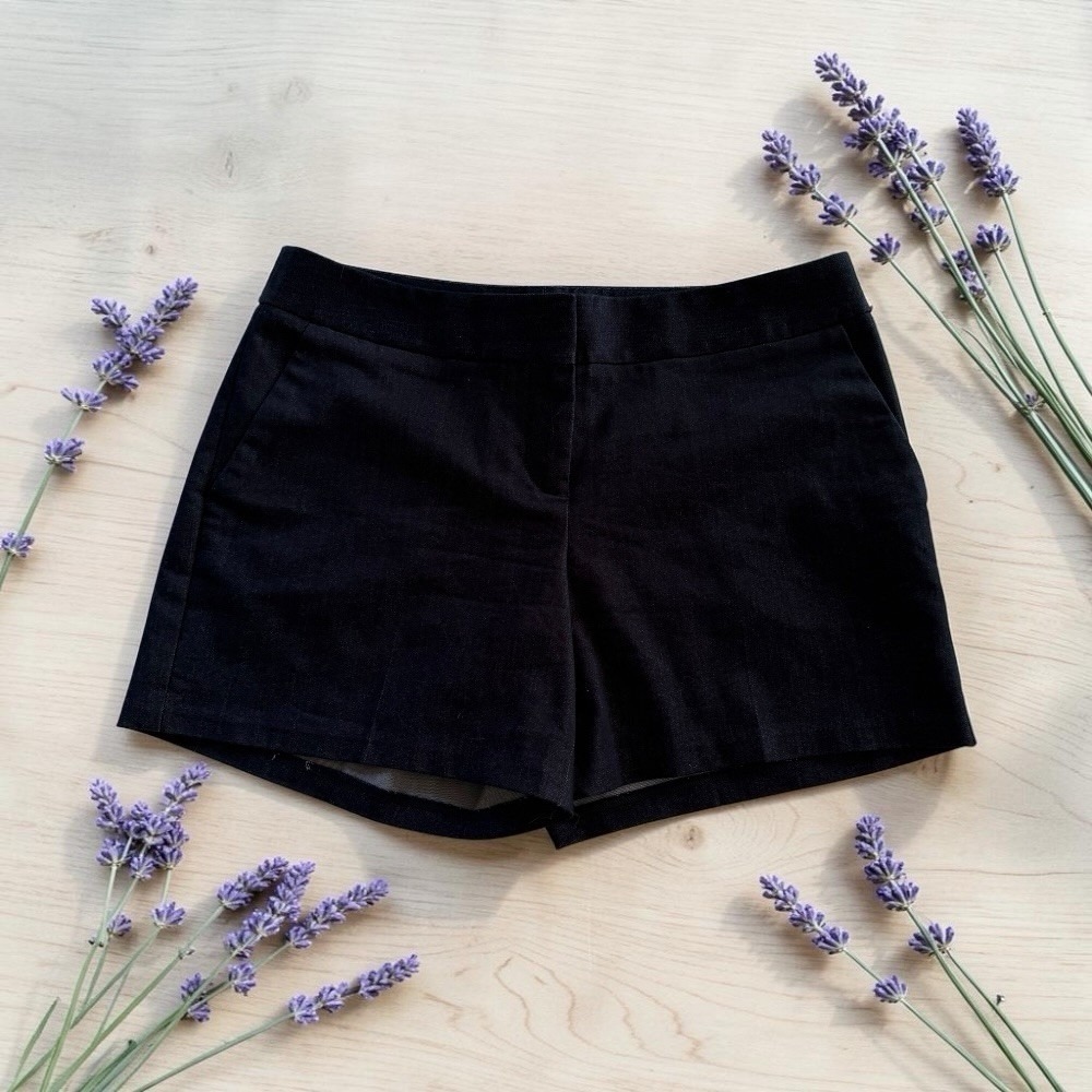 Express Tailored Chino Shorts Size 2R Womens Dark Navy Blue Mid Rise Casual
